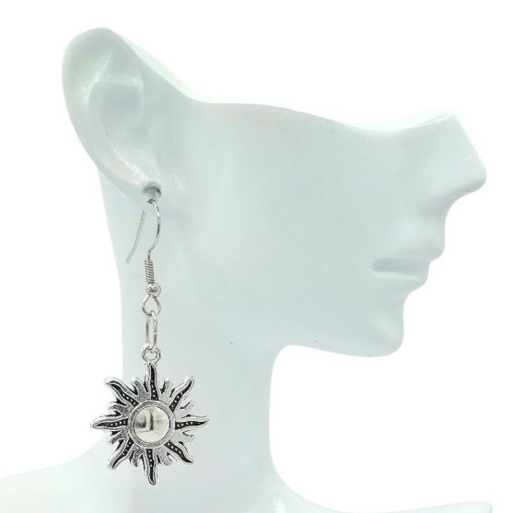 Silver sunburst dangle earrings — lightweight boho celestial jewelry - Picture 2 of 3